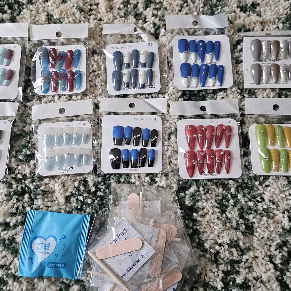 Assorted Press-On Nail Set